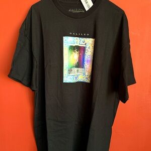 Black Short-Sleeve Graphic Tee for Men
